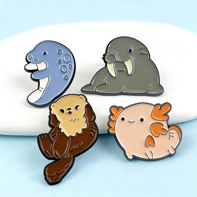 satın al Çin'den şapka ve giysiler için özel altın metal yaka iğneleri, yumuşak/sert emaye. online manufacture