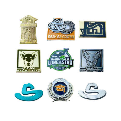 İyi bir fiyat. Tanıtım hediyeleri için çizgi film karakteri ve özel logo ile özel yumuşak emaye lapel pin çevrimiçi