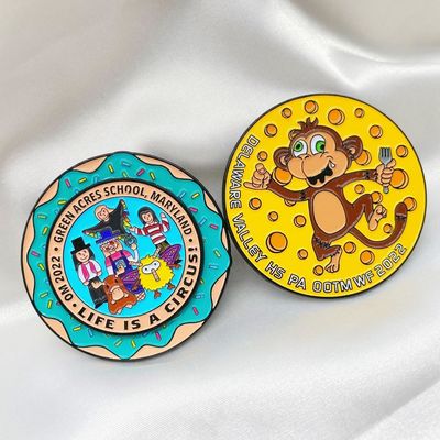 UV Baskı Özel Logo Tatlı Enamel Pinler Altın Kaplama Sert Metal Lapel Pin