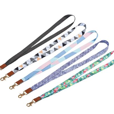 Özelleştirilebilir Logo Çevre dostu Polyester Lanyard Boynuz Kemeri Cep Telefonları için 1.5cm Genişliğiyle