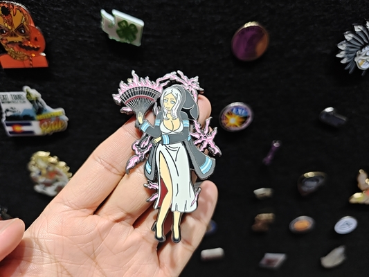 Kurumsal Kimlik için Özel Lapel Pins - 2D / 3D Tasarım Seçenekleri