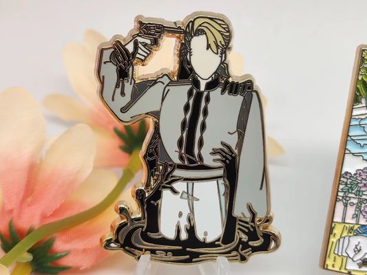 İyi bir fiyat. 1.5 inç Yumuşak Enamel Lapel Pin Markalama için Özel Çinko Alaşım Metal Rozeti çevrimiçi