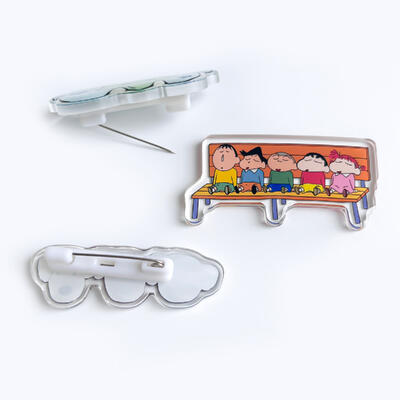 İyi bir fiyat. Vograce Custom Cartoon Anime Rainbow Printing Logo Pins Maker Charm Acrylic Gifts Acrylic Lapel Acrylic Pin Badges Pins çevrimiçi