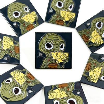 1.5mm kalınlığında ve hızlı 5-7 günlük numune süresiyle sunulan özel 35mm yaka iğneleri toptan satılmaktadır.